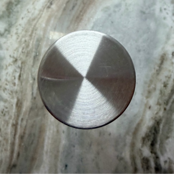 Dior 16 oz Glass Bottle w Stainless Steel Lid. GWP - Picture 3 of 5